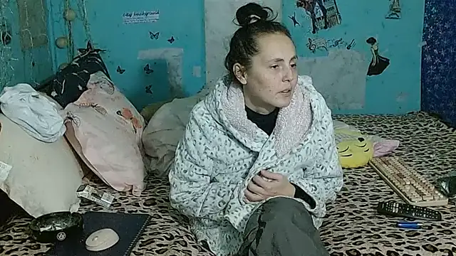 brighteyes77 Adlı Modelin Canlı XXX Sohbeti