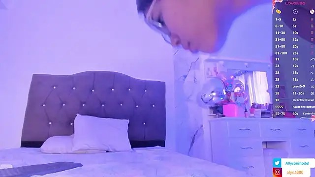 alysson_18: вебкам-шоу