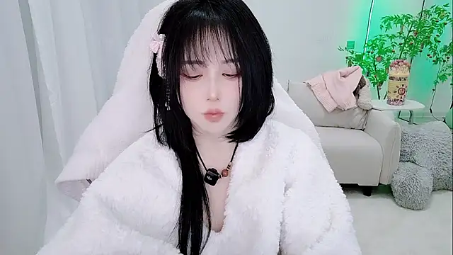 Evangelin-e: онлайн-секс-чат