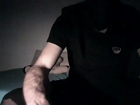 Mikki9233: онлайн-секс-чат