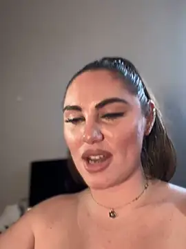 แชท XXX สดของ lovely_beast