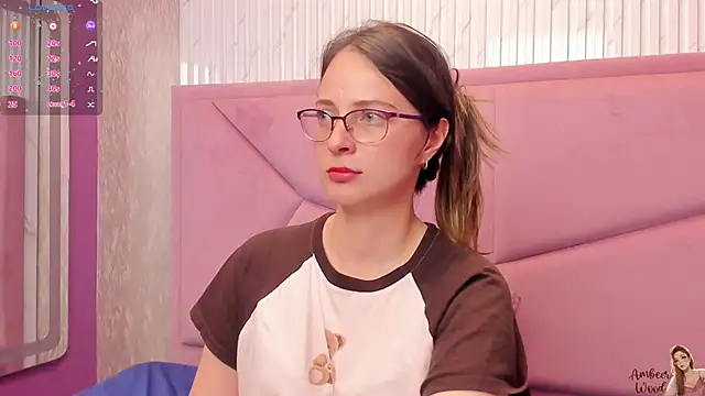 AmbeerWood_'s Live XXX Chat