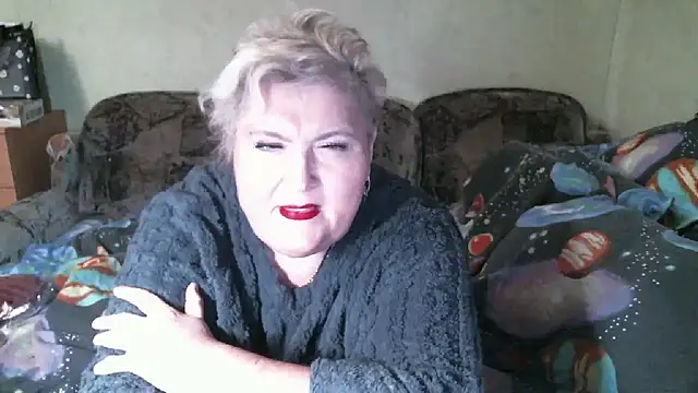 Lana555: онлайн-секс-чат