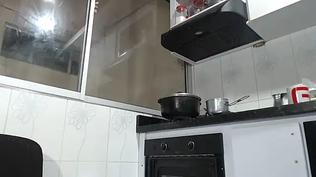 kateleyagrey's Live XXX Chat