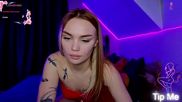 Онлайн чат XXX KitsyMoore