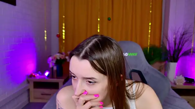 AliceLids élő XXX-chatje