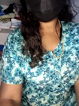 tamilsaisree Adlı Modelin Web Kamerası Şovu