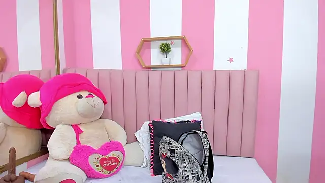 ISABELLA_020のライブXXXチャット