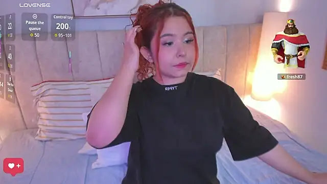 Atenea_cuteeeのライブXXXチャット