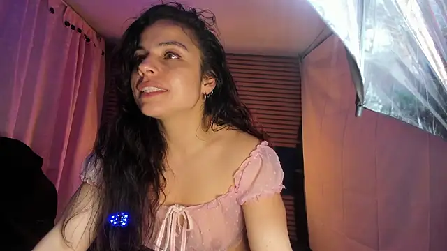 rosse_2504 live XXX chat