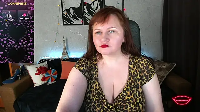 Nikki_March live XXX chat