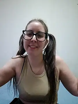 Sarah459 现场XXX聊天