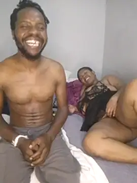 Zura_Sonsu élő XXX-chatje