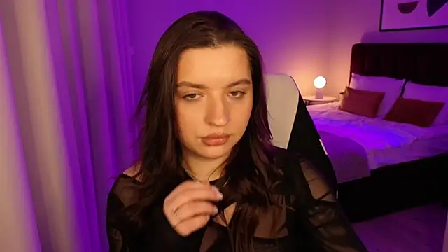 Онлайн чат XXX kirastorm_