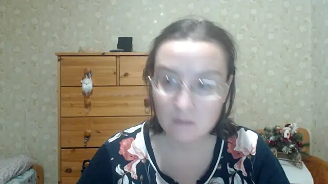 Smart_Rose Adlı Modelin Canlı XXX Sohbeti