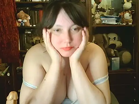 CarrieQPeach: онлайн-секс-чат