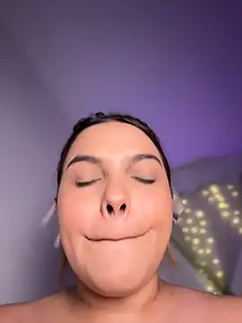 Chat +18 de Colibri_Centaura ao vivo