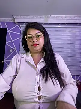 MiiaaJoness: απευθείας συνομιλία ΧΧΧ