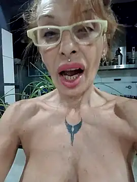 FrozenWaffle's Live XXX Chat