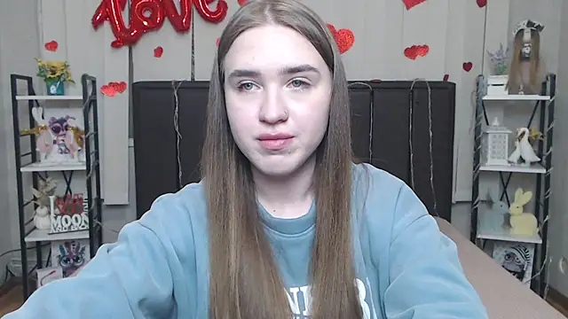 LauraHlotのライブXXXチャット