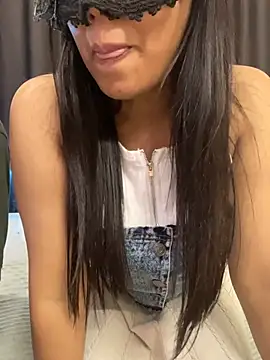 XXX chat uživo modela vickyandtania