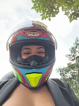 Sammy_garciaa1のライブXXXチャット