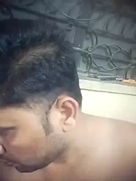 Pravin_paid_boy10's Live XXX Chat