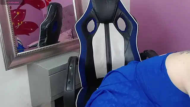 Alaiia___: απευθείας συνομιλία ΧΧΧ