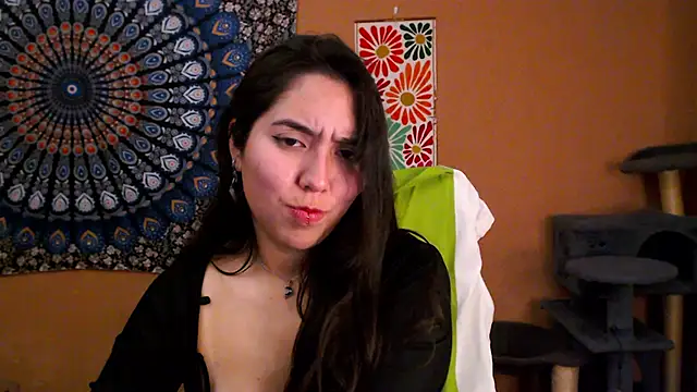 Czat XXX na żywo – IntimateTales