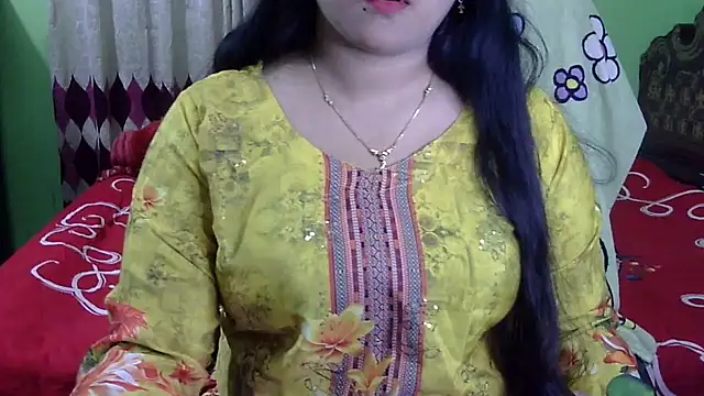 BengaliQueenStar Chat XXX in diretta