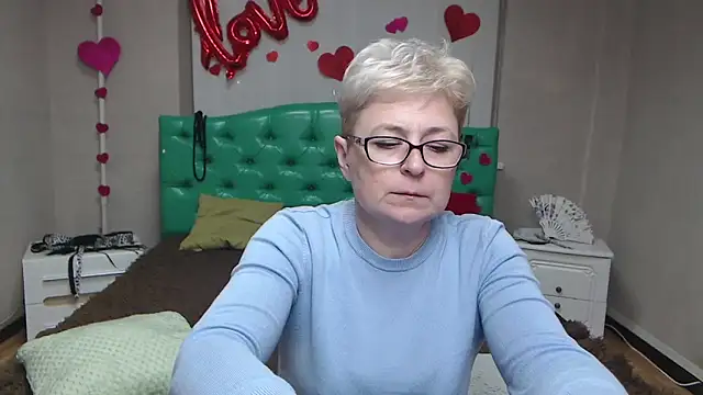 XXX chat uživo modela EmiliaGree