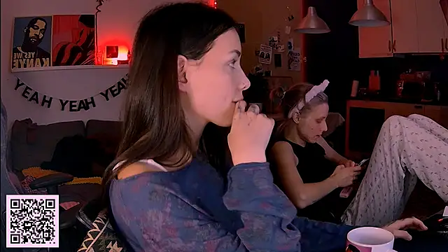 KatiKateのライブXXXチャット