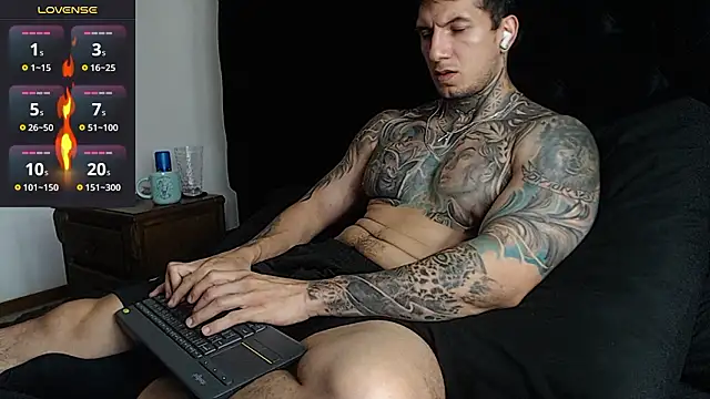 Shane_Clayn Webbikameraesitys