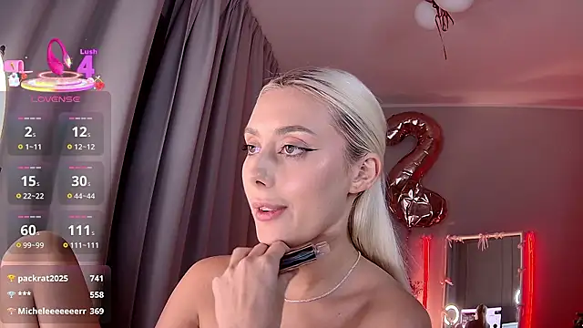 LoryWood Live XXX-Chat