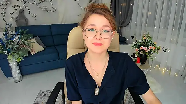 SereneFlame Chat XXX live