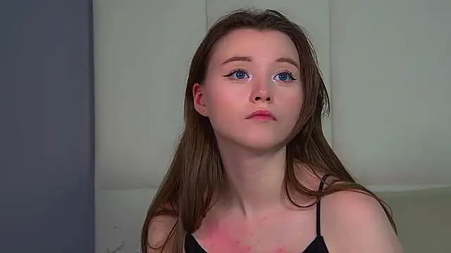 Chatroom XXX en direct de KeiraAsti