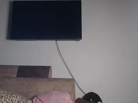 Virgin_Aisha live XXX chat