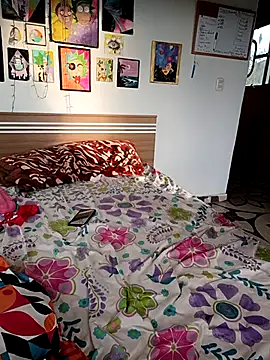 Simone_Miller – Naživo XXX chat