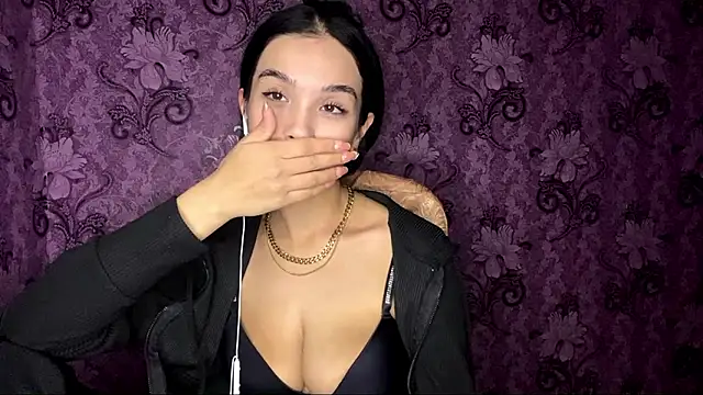 AylinBlush Adlı Modelin Canlı XXX Sohbeti