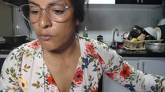 دردشة kateleyagrey الجنسية المباشرة