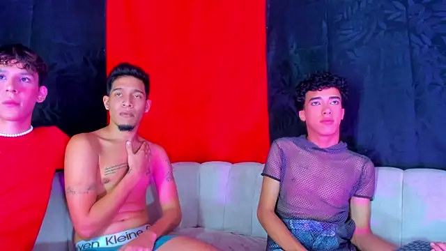 Show de Pleasure_boys_hot na webcam