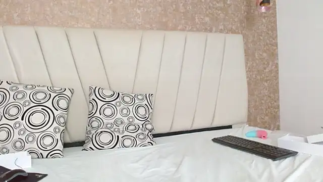 Pokazy przed kamerką – POCAHONTAS---