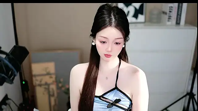 abbyli12 Adlı Modelin Web Kamerası Şovu