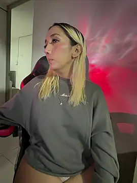 Isa_klein 现场XXX聊天