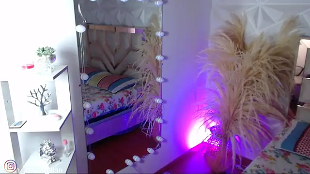 Jonesliam23 live XXX chat