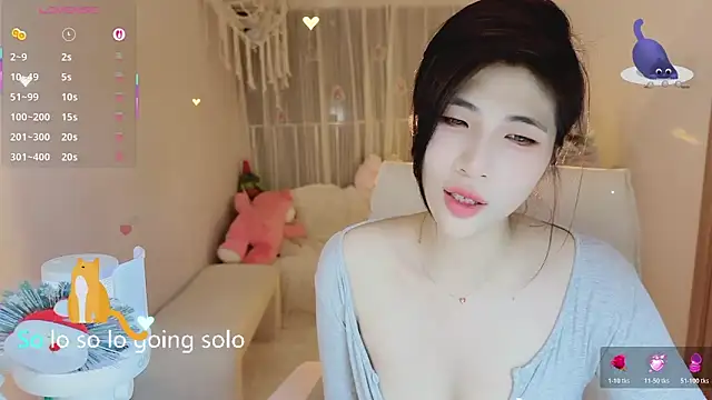 Vaidurya-Yolo live XXX chat