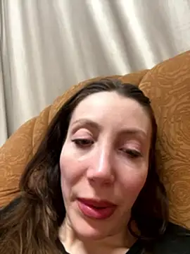 HellaryTourent's Live XXX Chat