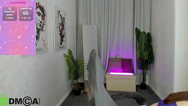 Raybe-Vins live XXX chat