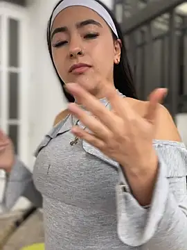 AuroraJohns_Pink: απευθείας συνομιλία ΧΧΧ