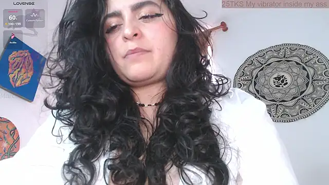 Marci_owo élő XXX-chatje